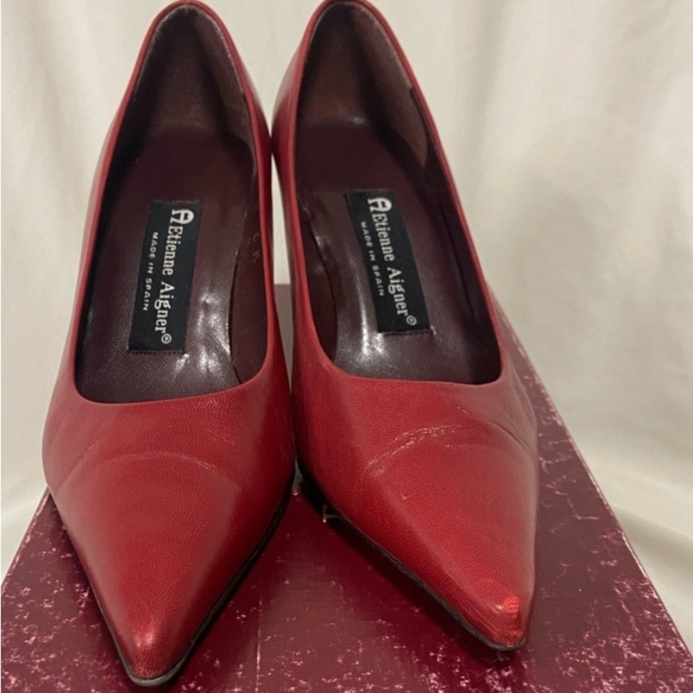 Etienne Aigner size 6 (brick) red heels - Picture 2 of 3